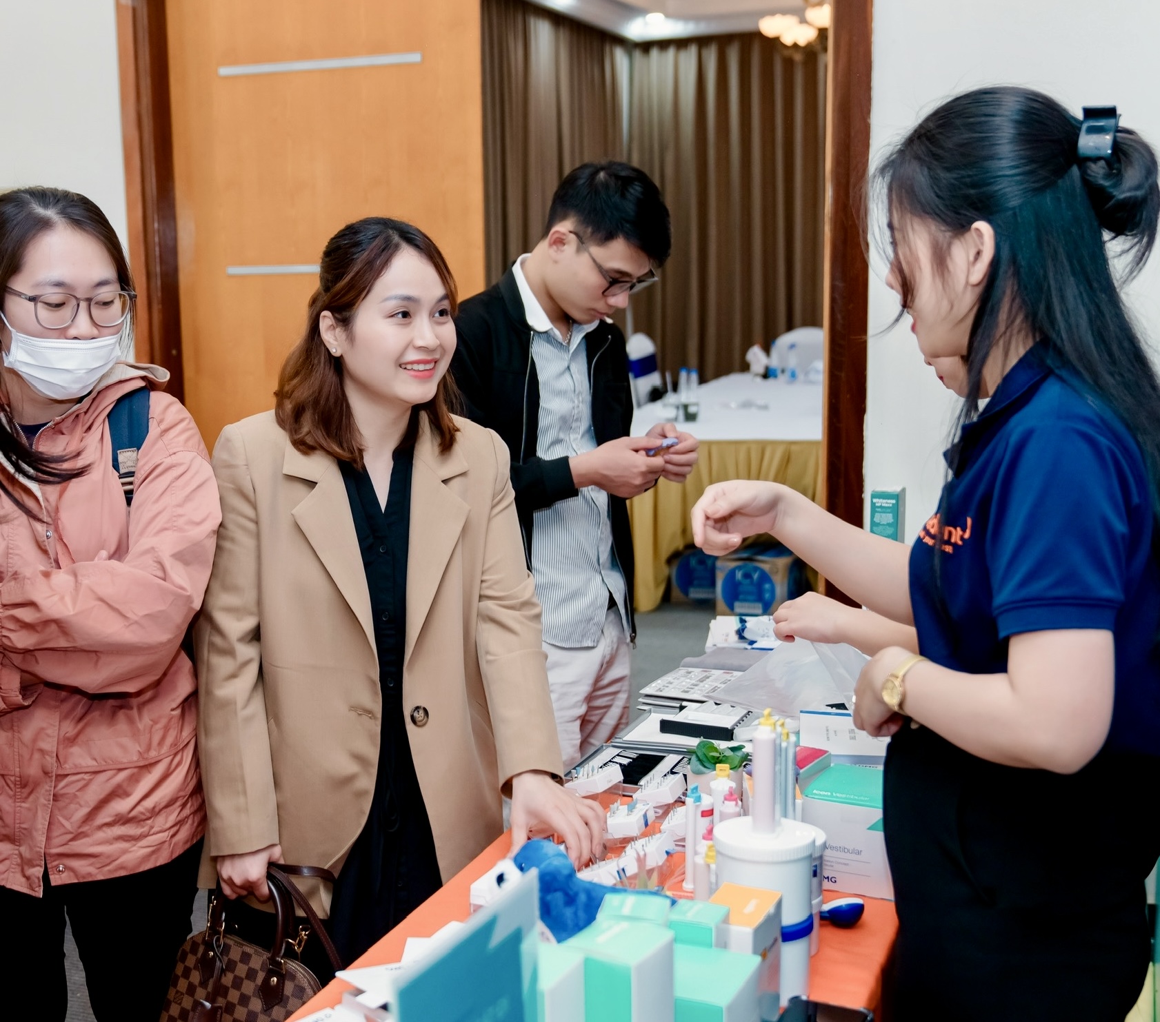 Album ảnh bác sĩ